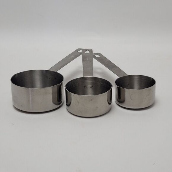 Master Class Stainless Steel Measuring Cups - Set of 3 - Picture 6 of 10